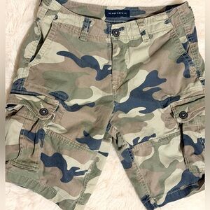 Aeropostale - Camo Cargo Shorts  Green Khaki Men’s Size 27